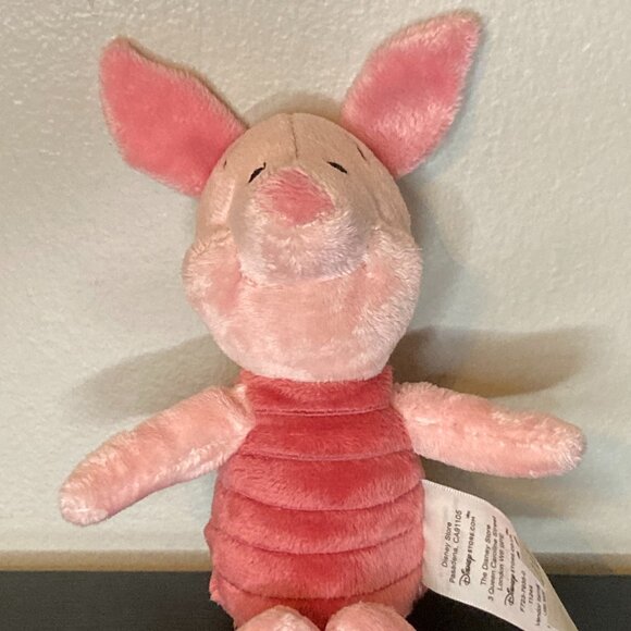 The Disney Store Piglet 8.5" Plush - Winnie The Pooh Collectable Plush - Picture 1 of 9